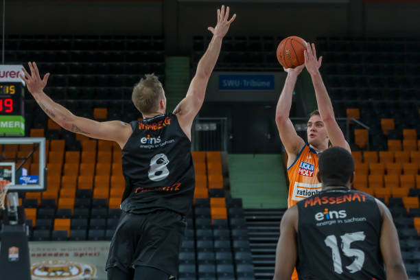 勇士队的明 勇士队的明